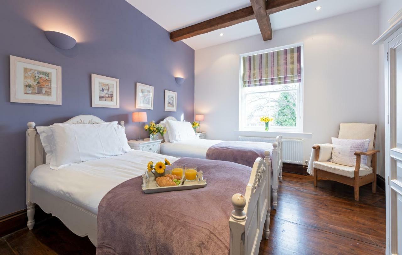 Mews Cottage Уитби Екстериор снимка
