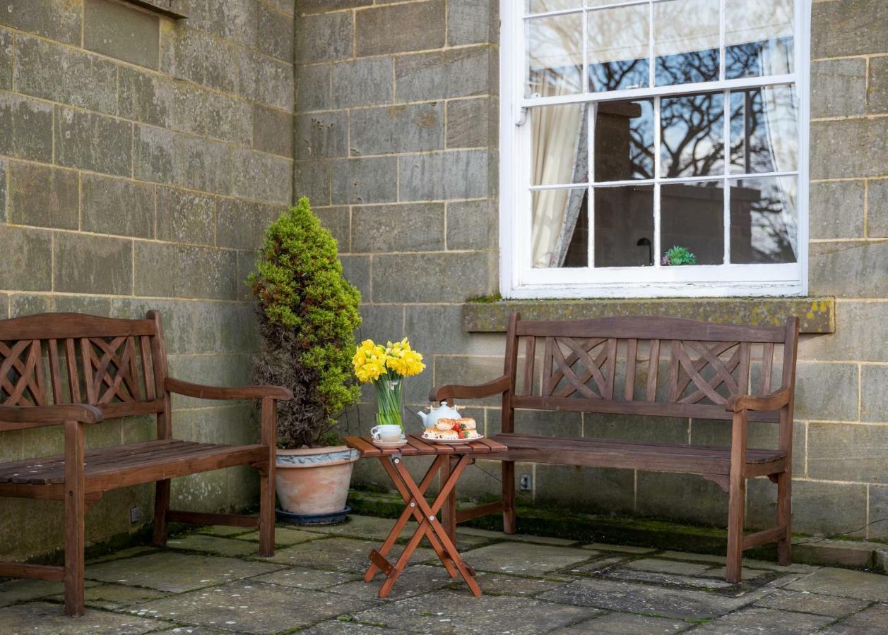 Mews Cottage Уитби Екстериор снимка