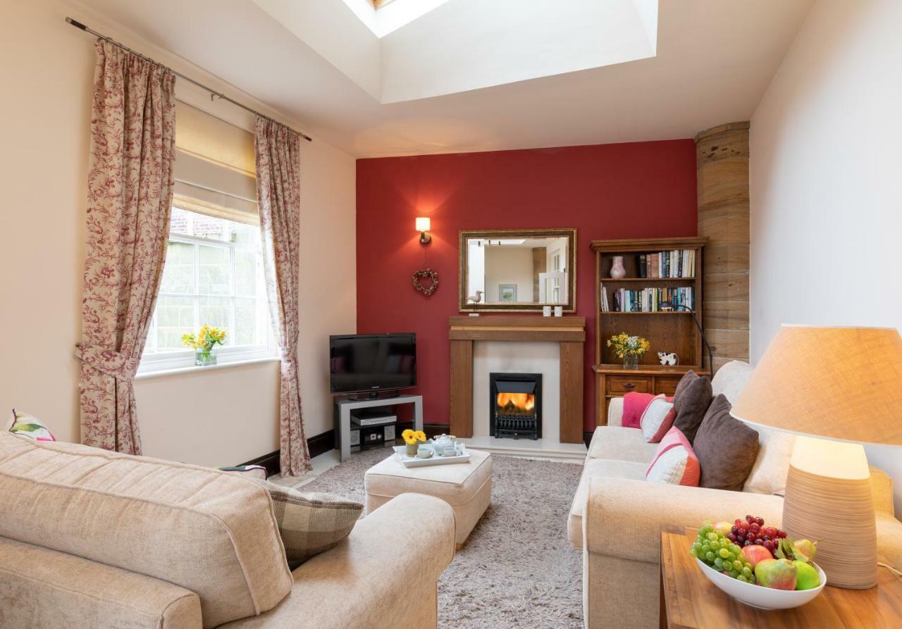 Mews Cottage Уитби Екстериор снимка